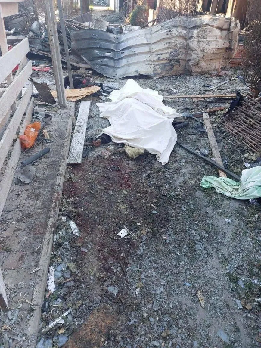 В России устроили истерику из-за удара по кафе на Херсонщине, где собрались коллаборационисты: говорят о десятках погибших. Фото и видео