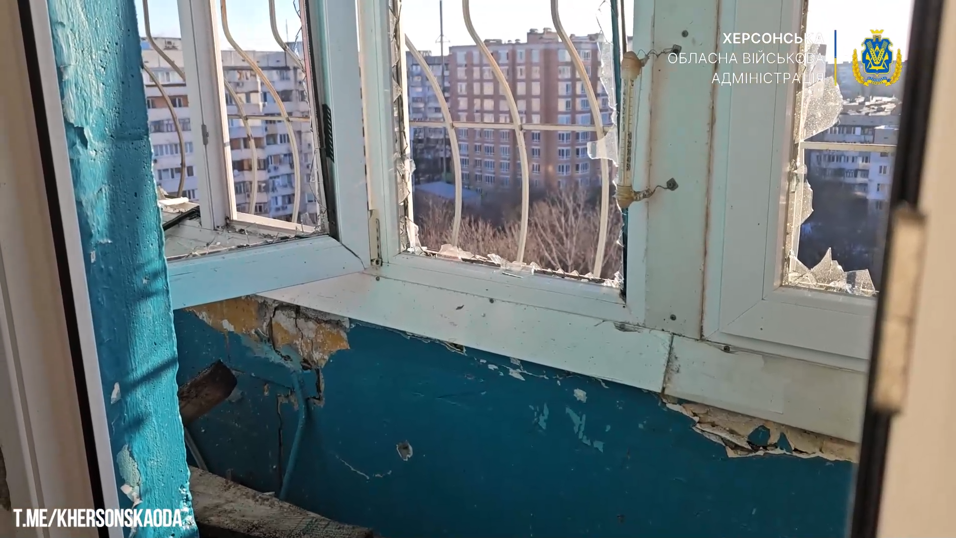 В Херсоне в первый день нового года вражеский дрон влетел в квартиру: пострадала женщина. Видео