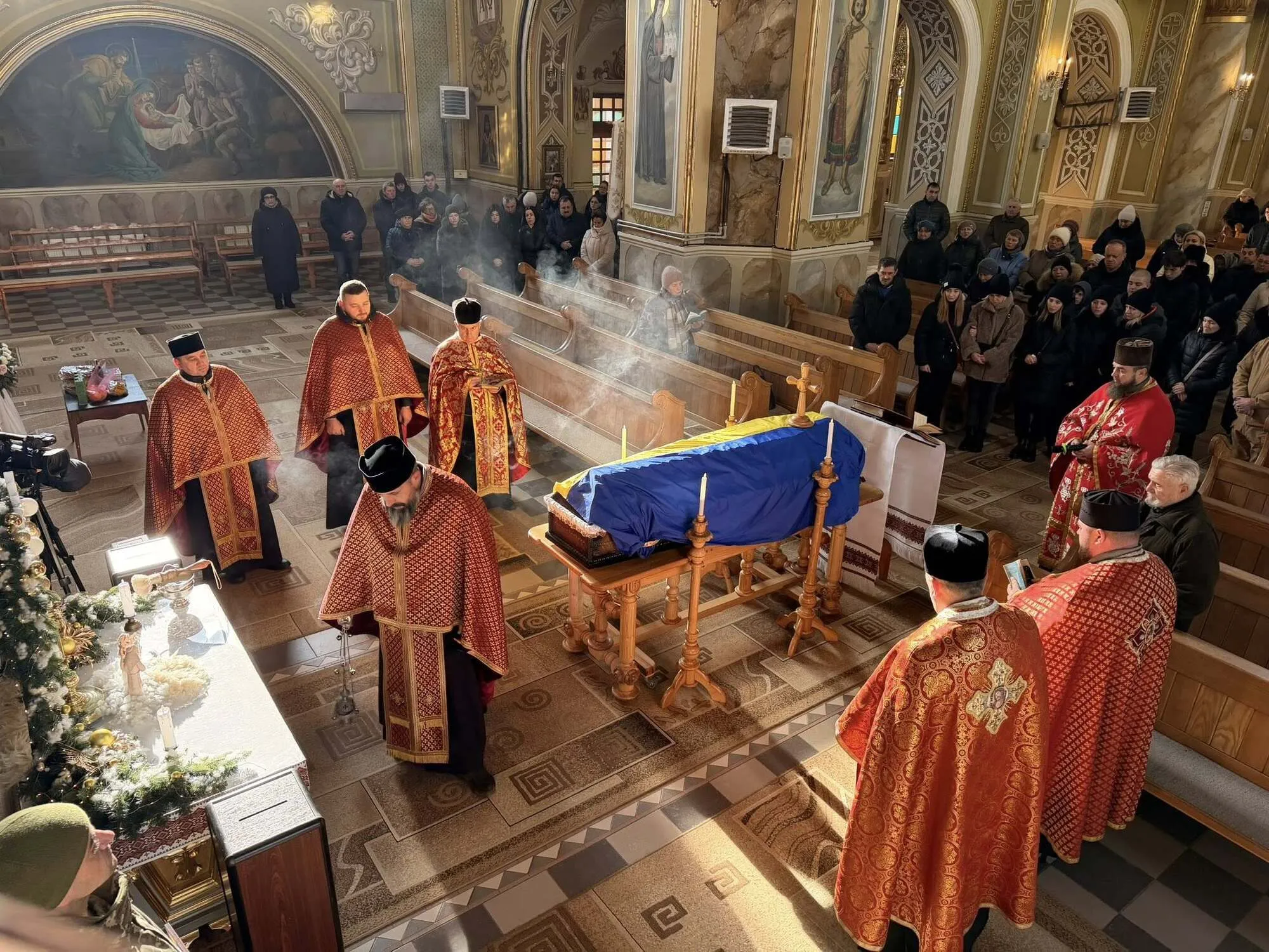 Два Героя: на Ивано-Франковщине попрощались с братьями, которые погибли на фронте. Фото