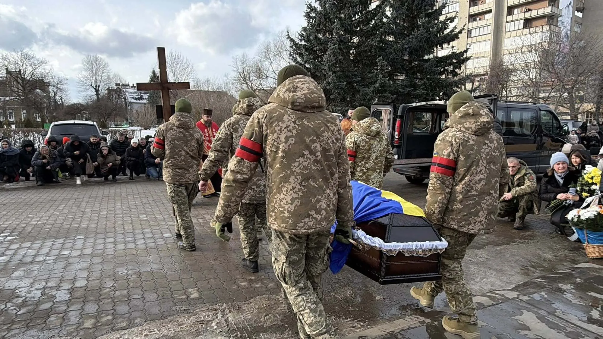 Два Героя: на Ивано-Франковщине попрощались с братьями, которые погибли на фронте. Фото