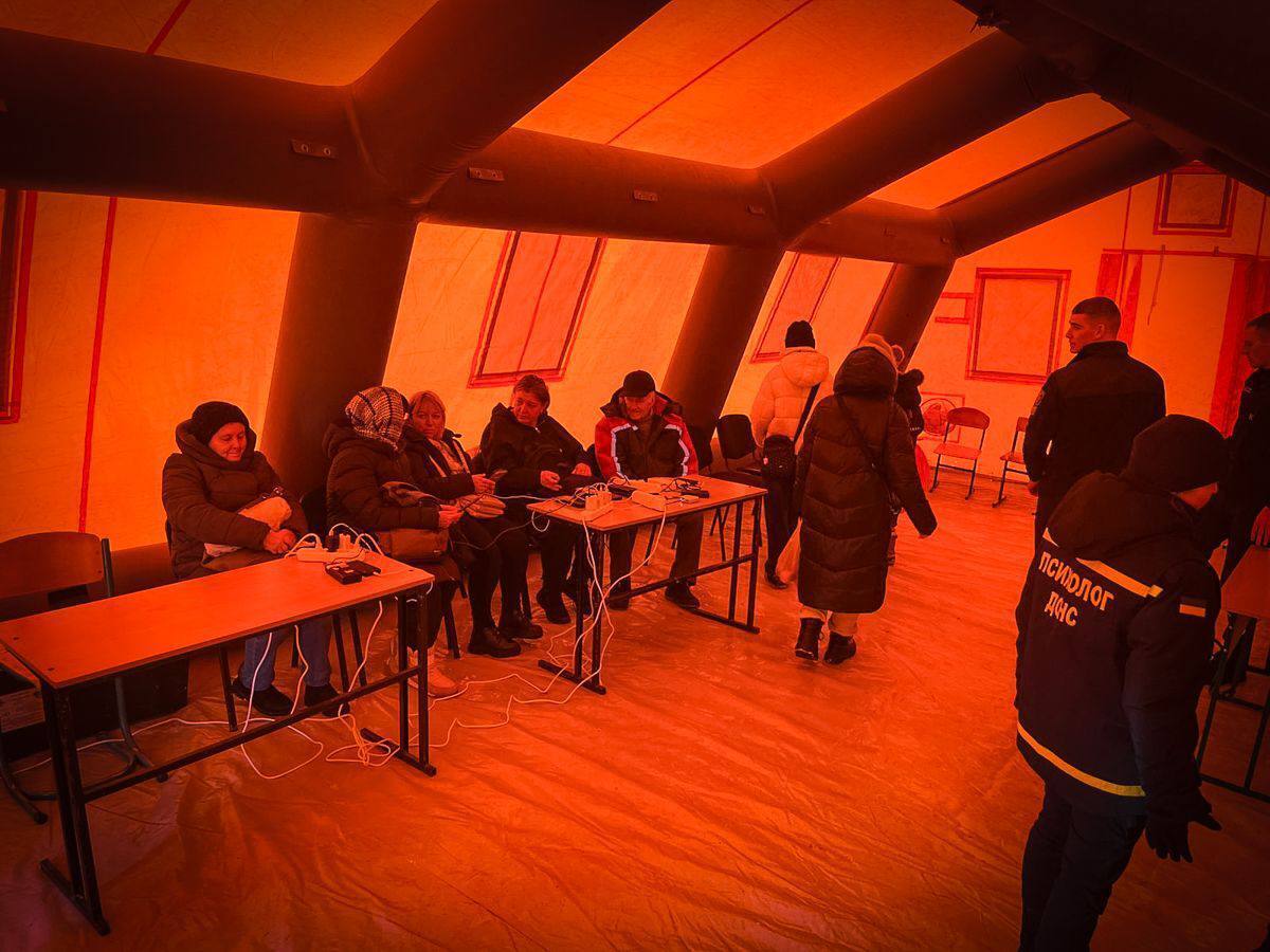 В Украине развернули почти 7 тысяч пунктов несокрушимости: как их найти с помощью смартфона. Фото