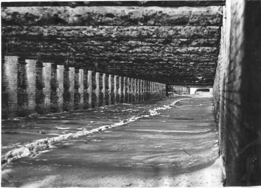 Стены и каменные башни вместо здания ЦИК: как выглядел Печерск в Киеве до начала 1980-х годов. Архивные фото