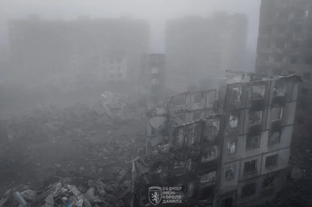 Дома как решето: как выглядит разрушенная оккупантами Константиновка сейчас. Фото