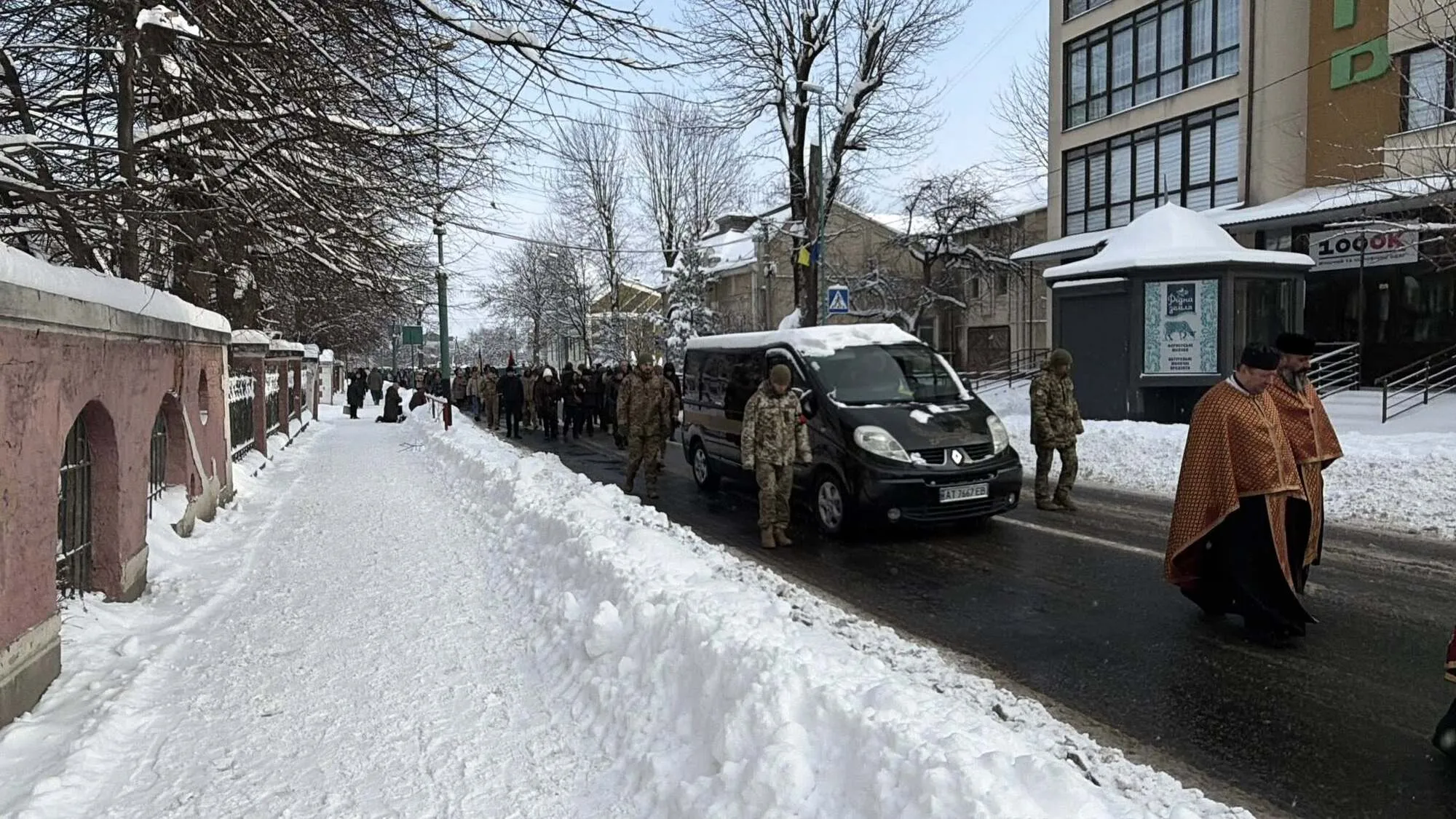 Два Героя: на Ивано-Франковщине попрощались с братьями, которые погибли на фронте. Фото