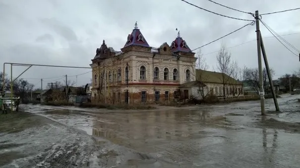 Ленін на іржавому постаменті і дерев'яні бараки: як виглядає Капустин Яр, звідки Росія запустила "Орєшнік" вартістю $40 млн. Фото