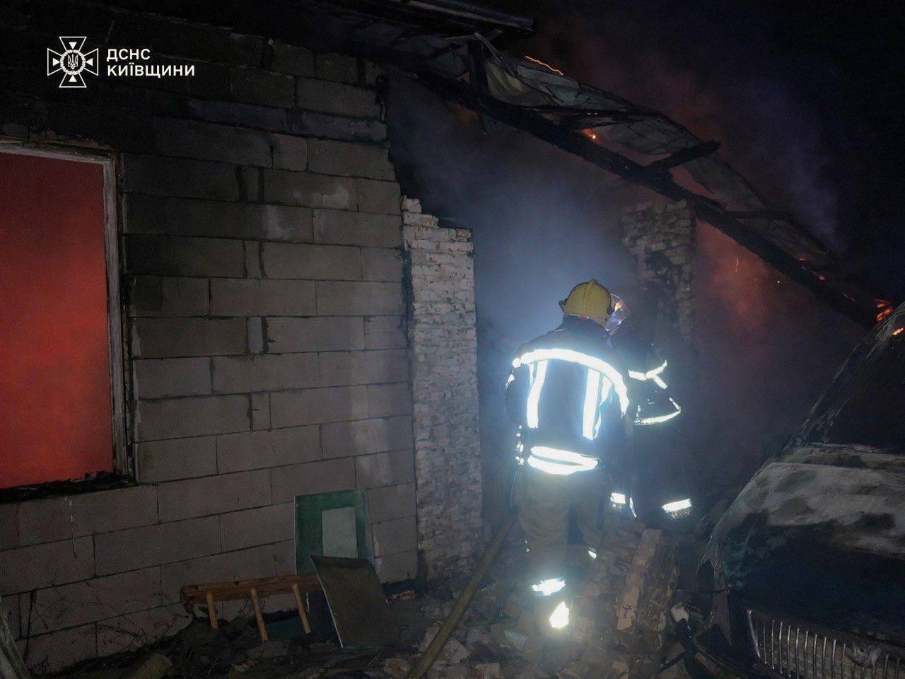 На Киевщине в доме взорвался газовый котел, пострадали дети. Подробности и фото