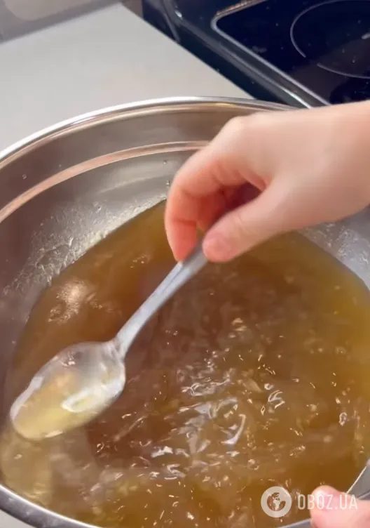 З якого м'яса вийде найкращий холодець, а також на якому вогні та скільки варити, чи потрібно накривати каструлю кришкою: ділимося порадами