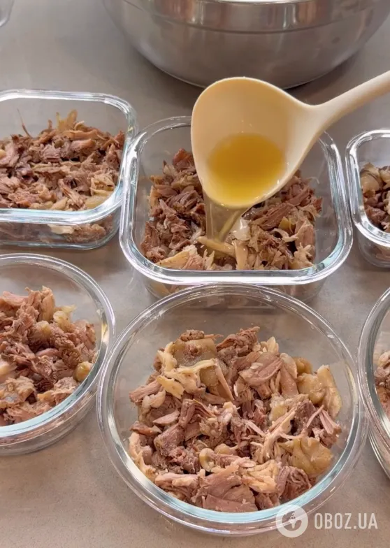 З якого м'яса вийде найкращий холодець, а також на якому вогні та скільки варити, чи потрібно накривати каструлю кришкою: ділимося порадами