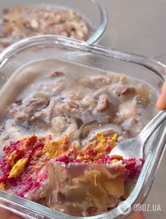 З якого м'яса вийде найкращий холодець, а також на якому вогні та скільки варити, чи потрібно накривати каструлю кришкою: ділимося порадами