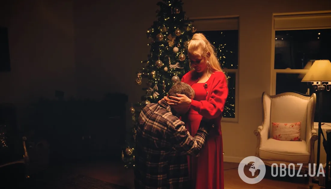 Аліна Гросу підтвердила вагітність: співачка показалася з округлим животиком в новому кліпі. Відео