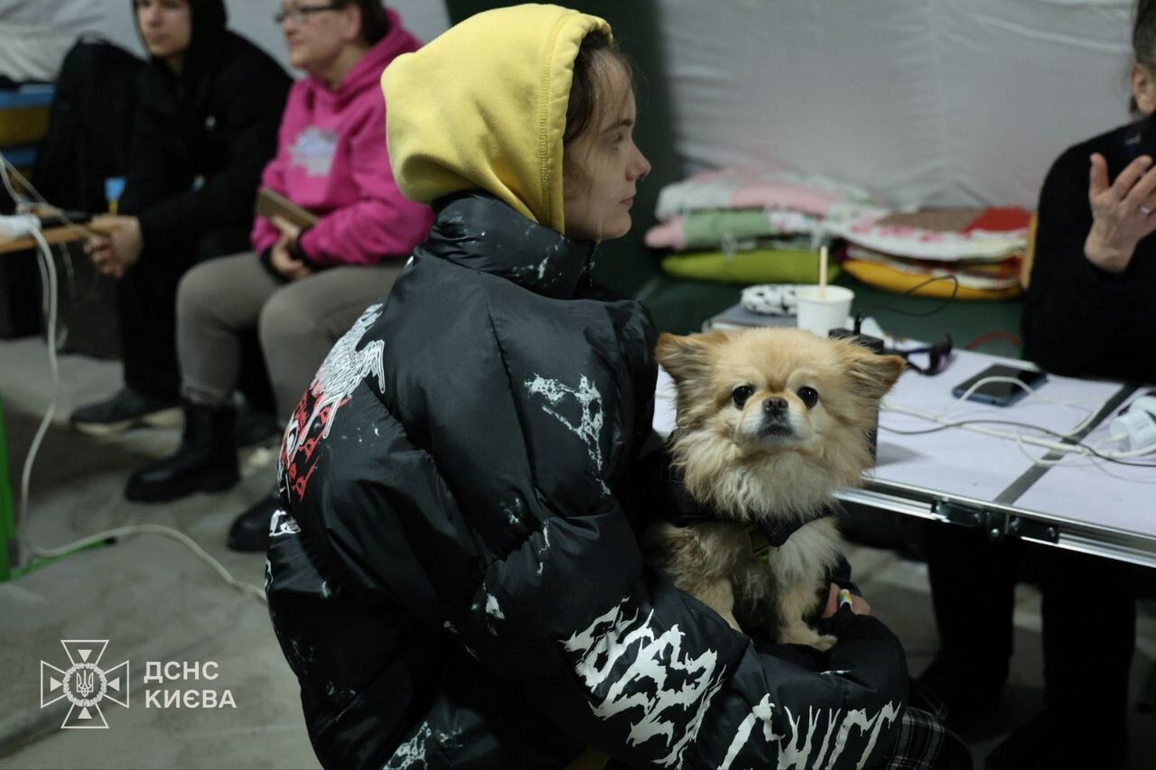 Львов засыпает снегом, в Харькове расчищают дороги: какие последствия непогоды в Украине. Фото, видео