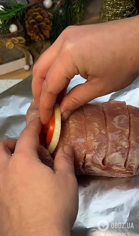 Какую часть свинины можно вкусно запечь в духовке: мясо получится очень сочным