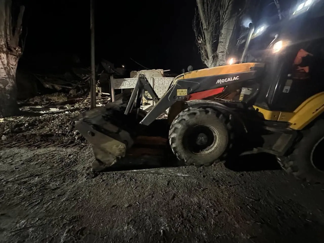 Росія атакувала Одесу: пошкоджено обʼєкт інфраструктури, є постраждалі. Фото