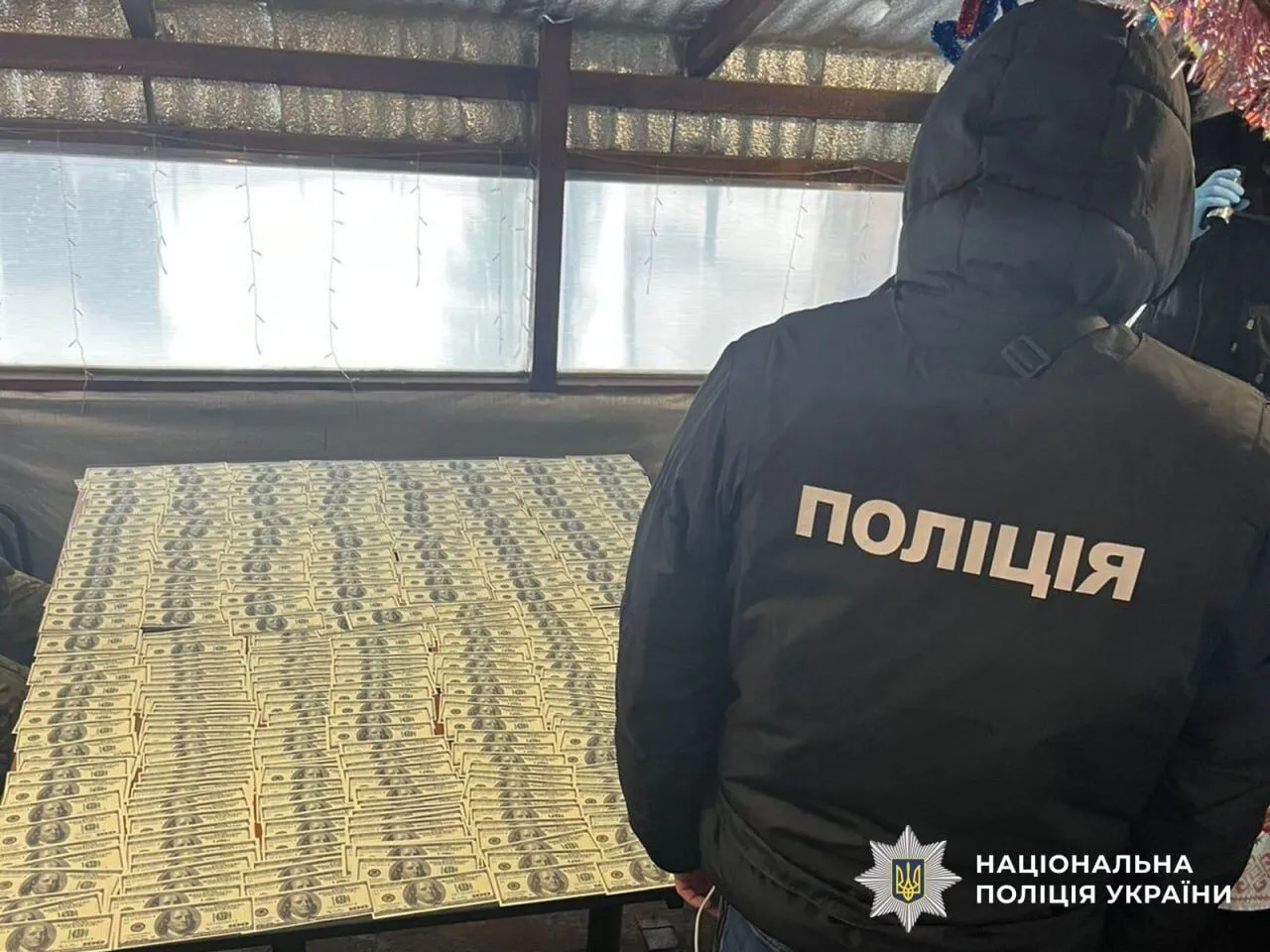 Почти 6 млн грн с 11 человек: в трех областях разоблачили каналы незаконной переправки уклонистов за границу. Фото и видео