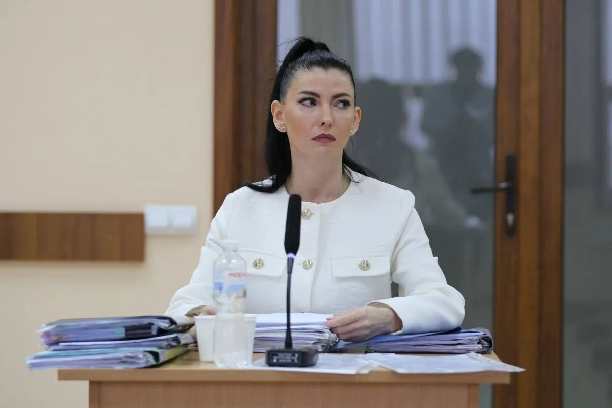 Суддівський конфлікт, антикорупційна справа і звинувачення у тиску: що відомо про історію Анохіна та Будзан