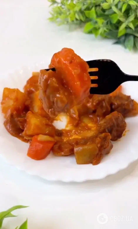 Смачна вечеря зі свинини й овочів у духовці: ділимось ситним рецептом