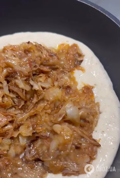 Ленивый заливной пирог на кефире: готовится за считаные минуты