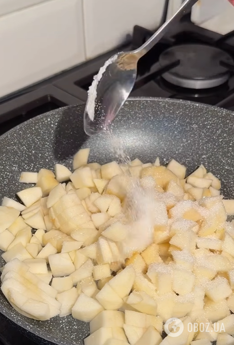 Вкусный торт с яблоками к чаю: рецепт на песочном тесте