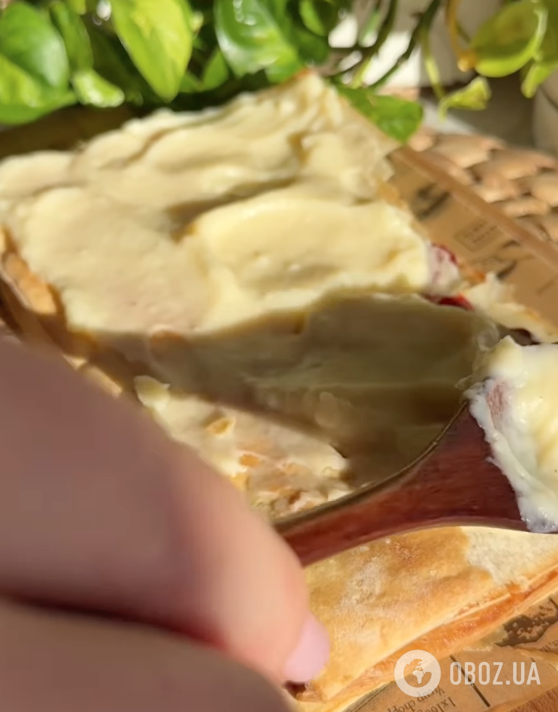 Ленивый вишневый "Наполеон" без приготовления теста: делимся простым рецептом