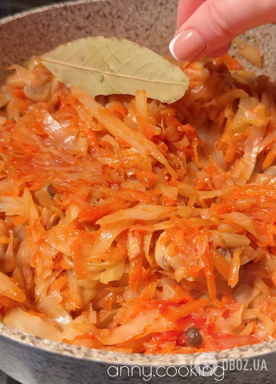 Смачна тушкована капуста: розповідаємо, що додати для яскравого смаку