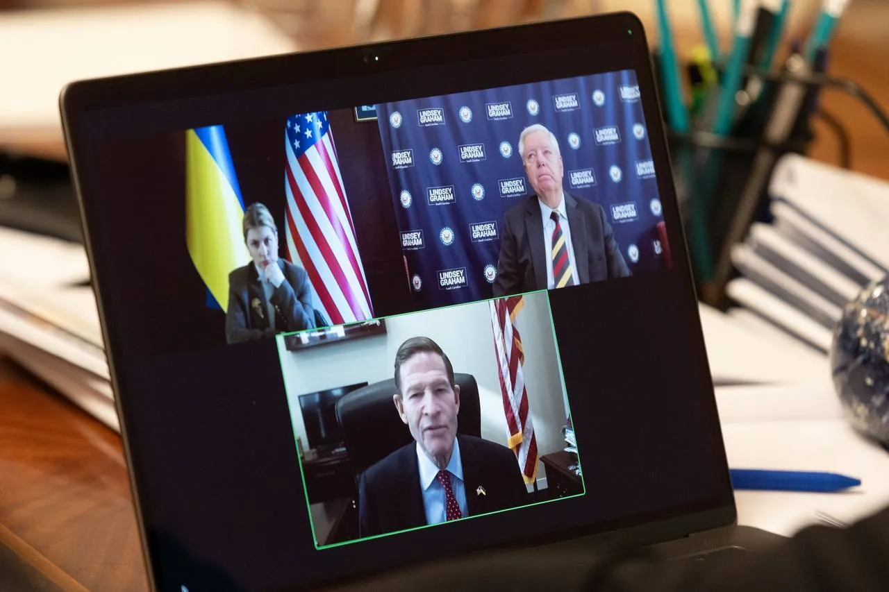 "Очень близки к финализации документов": Зеленский подвел итоги разговора с сенаторами США