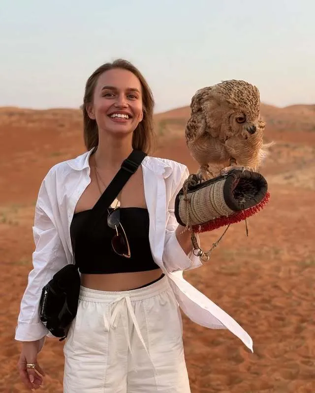 Экс-ведущую "Орла и Решки" депортировали из США из-за срамного багажа: что нашли в ее чемодане и телефоне