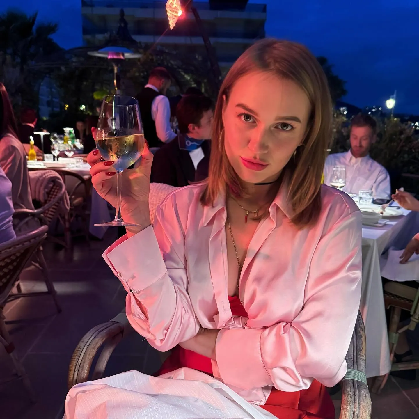 Экс-ведущую "Орла и Решки" депортировали из США из-за срамного багажа: что нашли в ее чемодане и телефоне