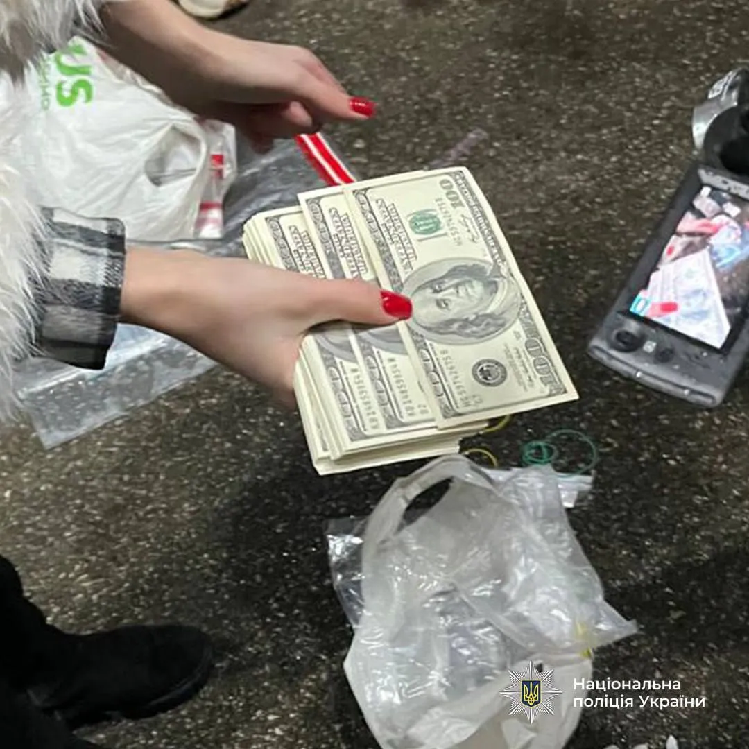 В Киеве адвокат за $9 тыс. обещал клиенту организовать избежание мобилизации. Подробности и фото