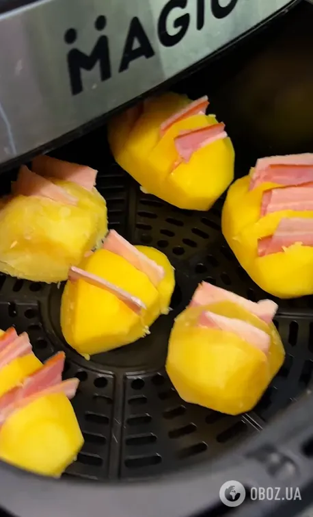 Как небанально запечь картофель в духовке: с беконом и вкусным соусом