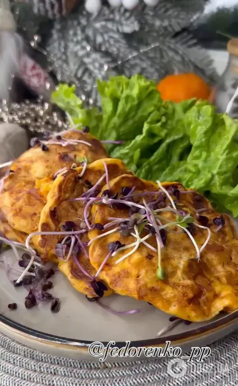 Ліниві оладки на кефірі замість піци: додайте сир, ковбасу та помідори