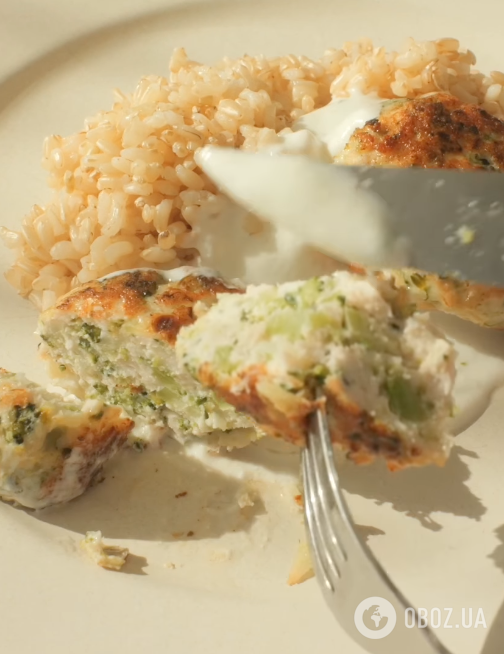 Сочные куриные котлеты с брокколи: делимся легким рецептом