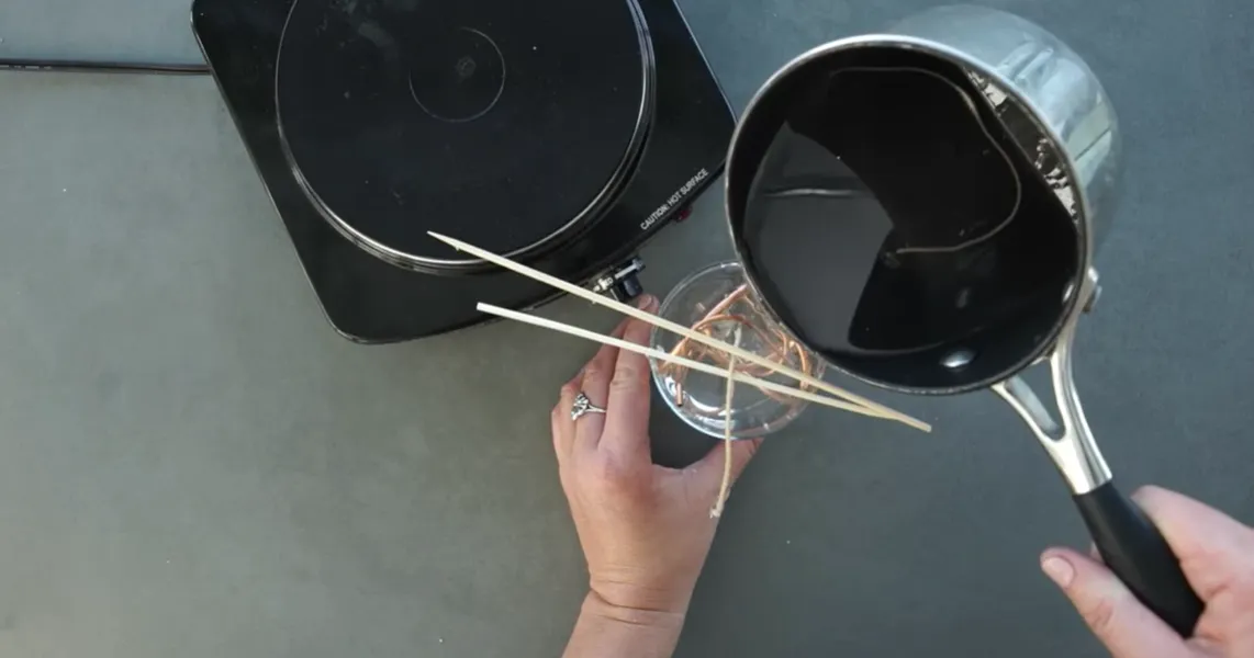 Как сделать "вечную" гелевую свечу за 15 минут: инструкция