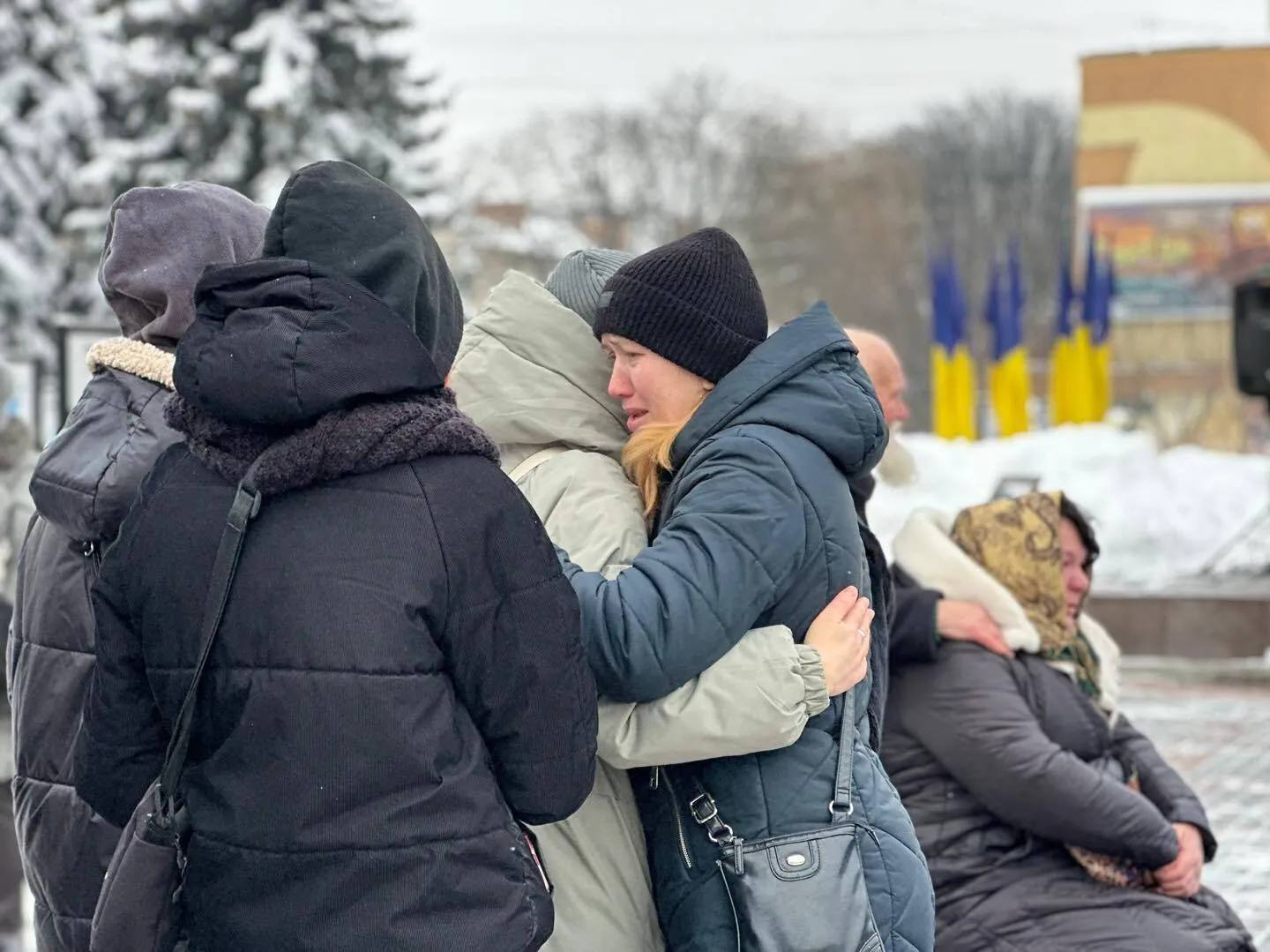 "Это был незаменимый человек в коллективе": в Ривне попрощались с воином, который погиб в боях на Донетчине. Фото и видео