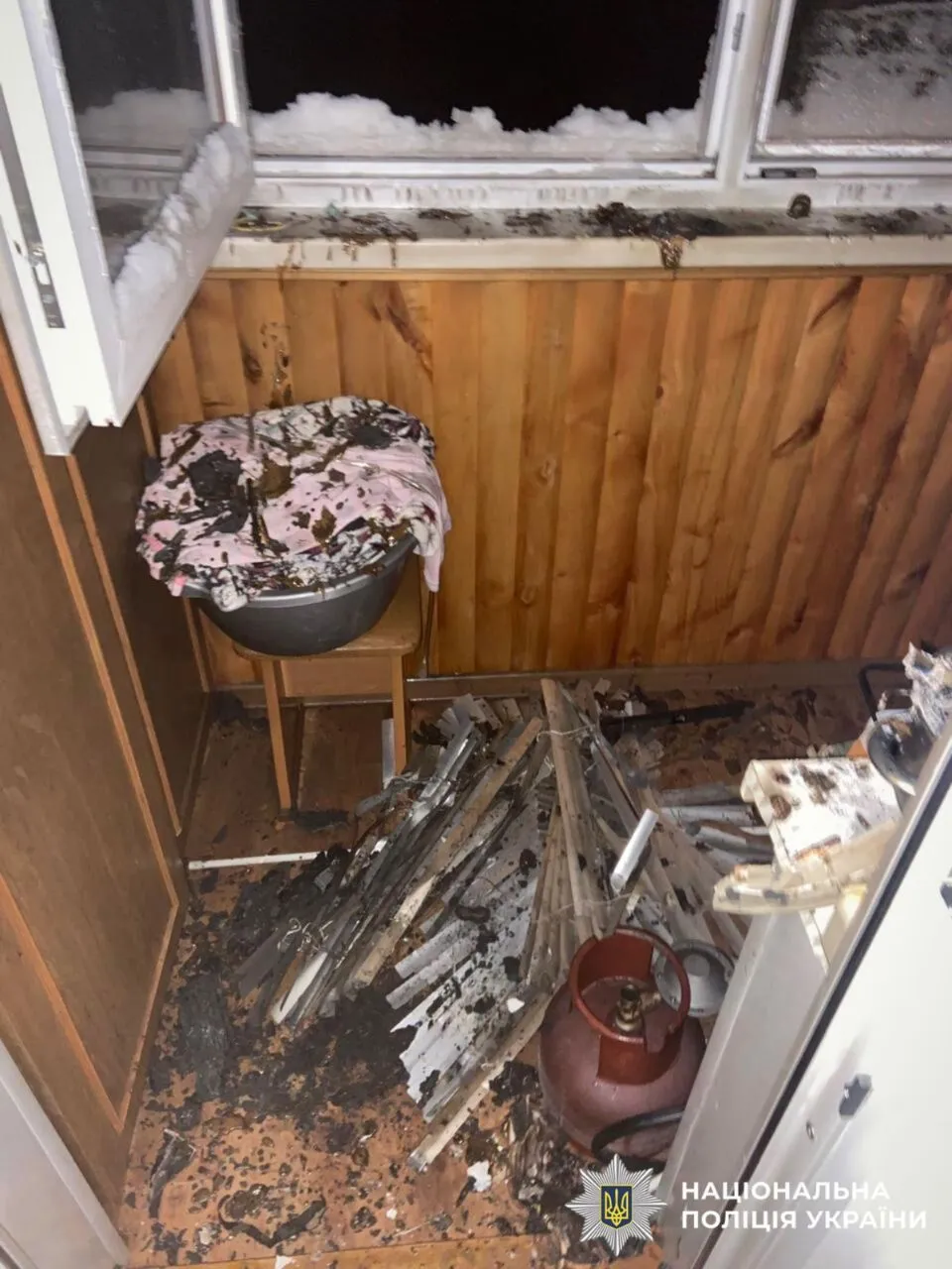 На Київщині стався вибух у квартирі багатоповерхівки, є постраждалі. Подробиці та фото