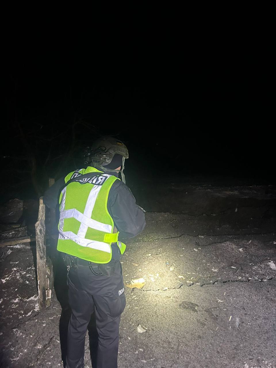 Пошкоджено будинки: наслідки чергової російської атаки на Київщину. Фото