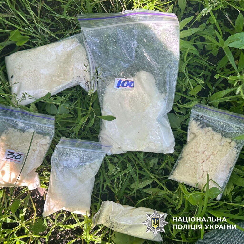 У Києві накрили мережу нарколабораторій, які виготовляли "товар" на 2,5 млн грн щомісяця. Подробиці та фото