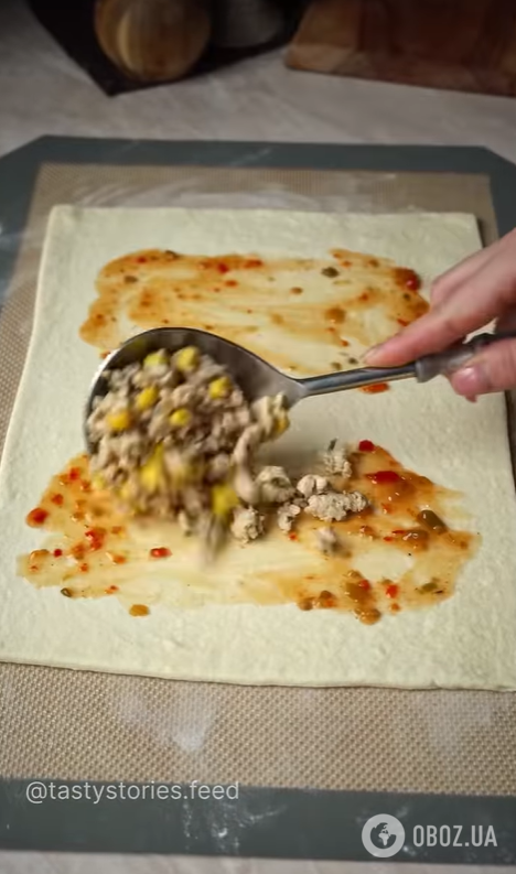 Лінивий пиріг з листкового тіста нашвидкуруч: ділимось простим рецептом