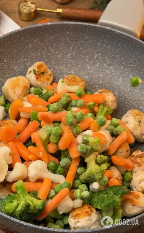 Вишукана паста з мітболами для обіду: приготуйте смачну страву з простих продуктів