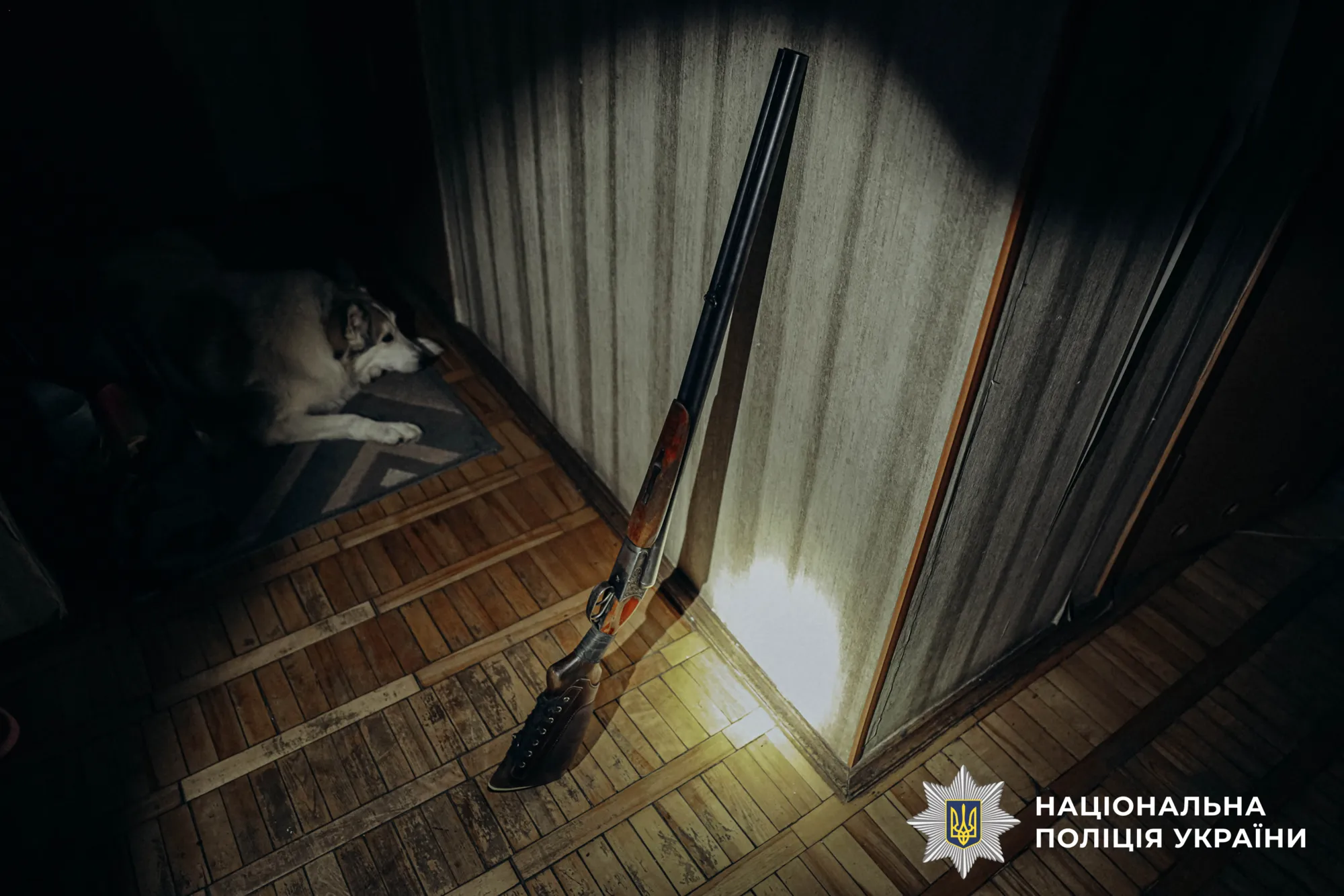 У Луцьку затримали чоловіка, який вистрелив у поліцейського, що прикрив собою жінку з дитиною: що відомо