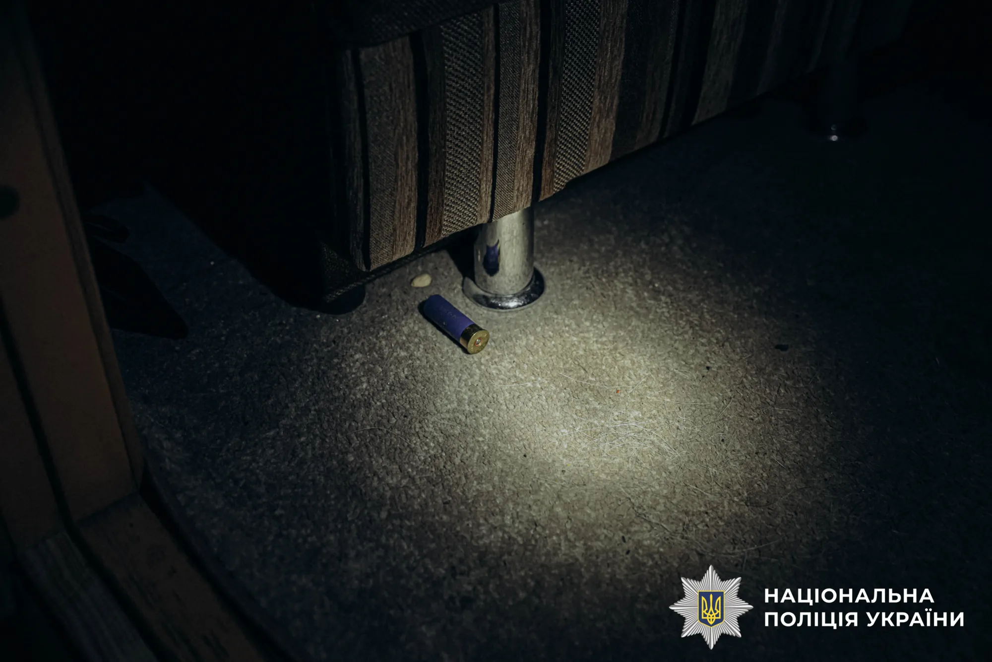 У Луцьку затримали чоловіка, який вистрелив у поліцейського, що прикрив собою жінку з дитиною: що відомо