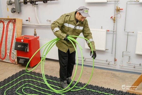 От смены профессии до полезных навыков для дома: взрослые днепряне осваивают рабочие профессии