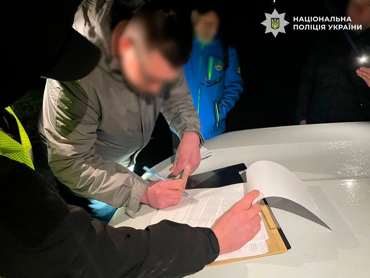 Присвоили 9 квартир в Киеве и области: будут судить группу "волонтеров". Подробности и фото