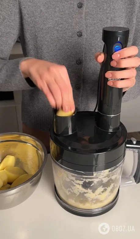 Найсмачніші картопляні деруни в духовці: додайте зверху багато сиру