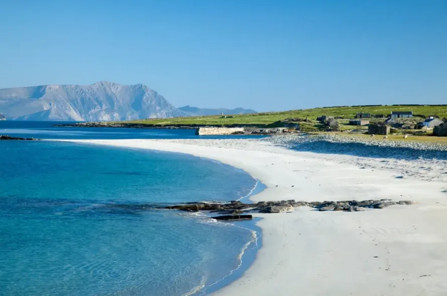 Идеальный для затворников: туристам посоветовали остров с белоснежными пляжами