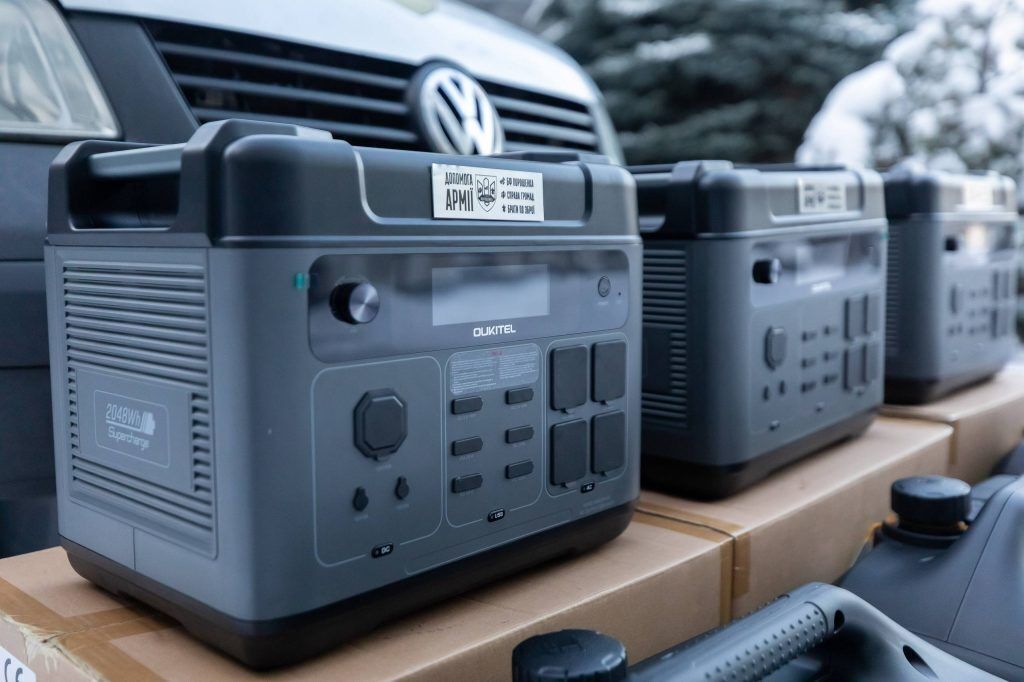 Порошенко передав допомогу військовим-зенітникам, які захищають небо Сумщини