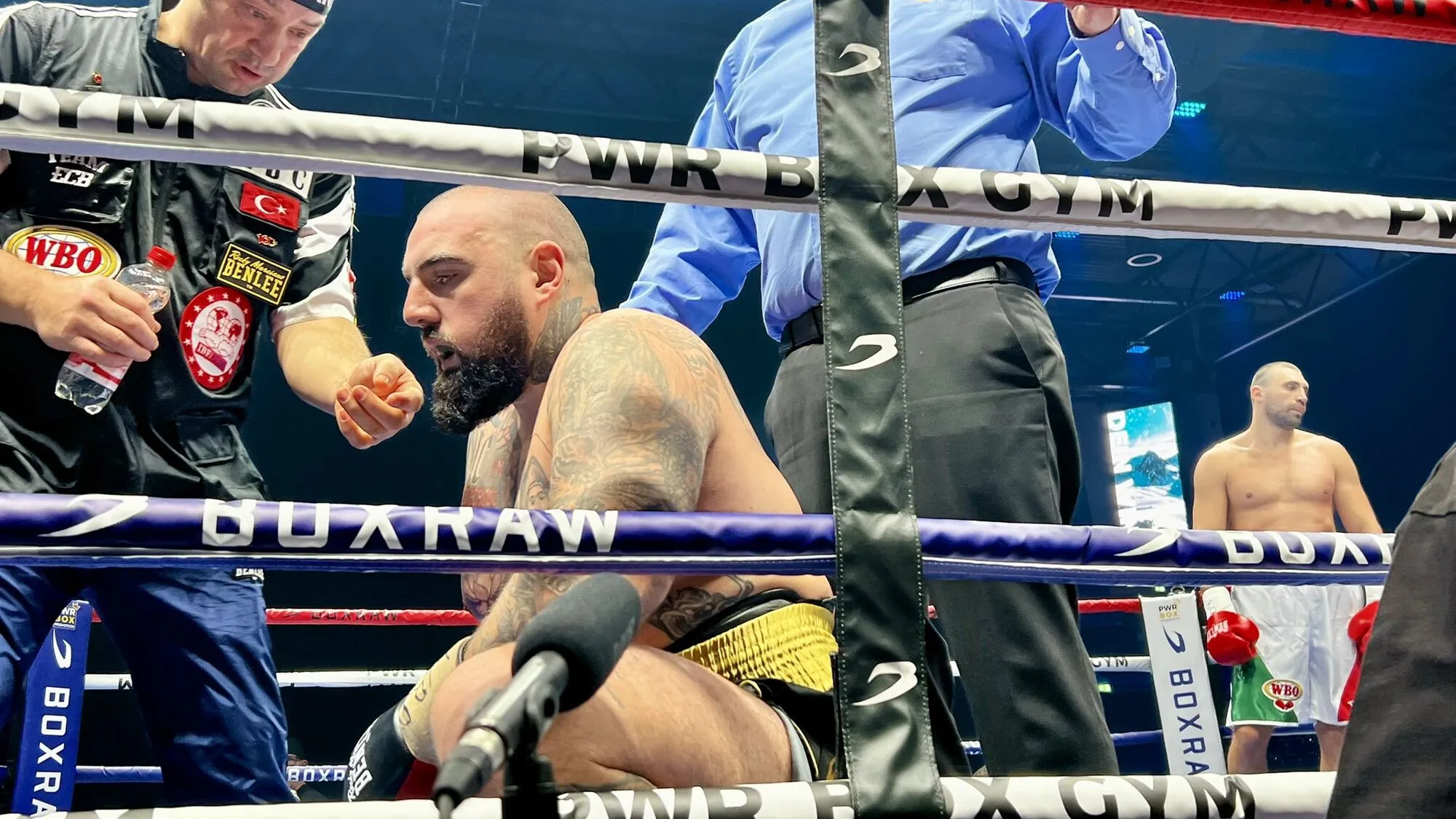 Першим ударом. Знаменитий український супертяж за 13 секунд виграв чемпіонський бій нокаутом. Відео