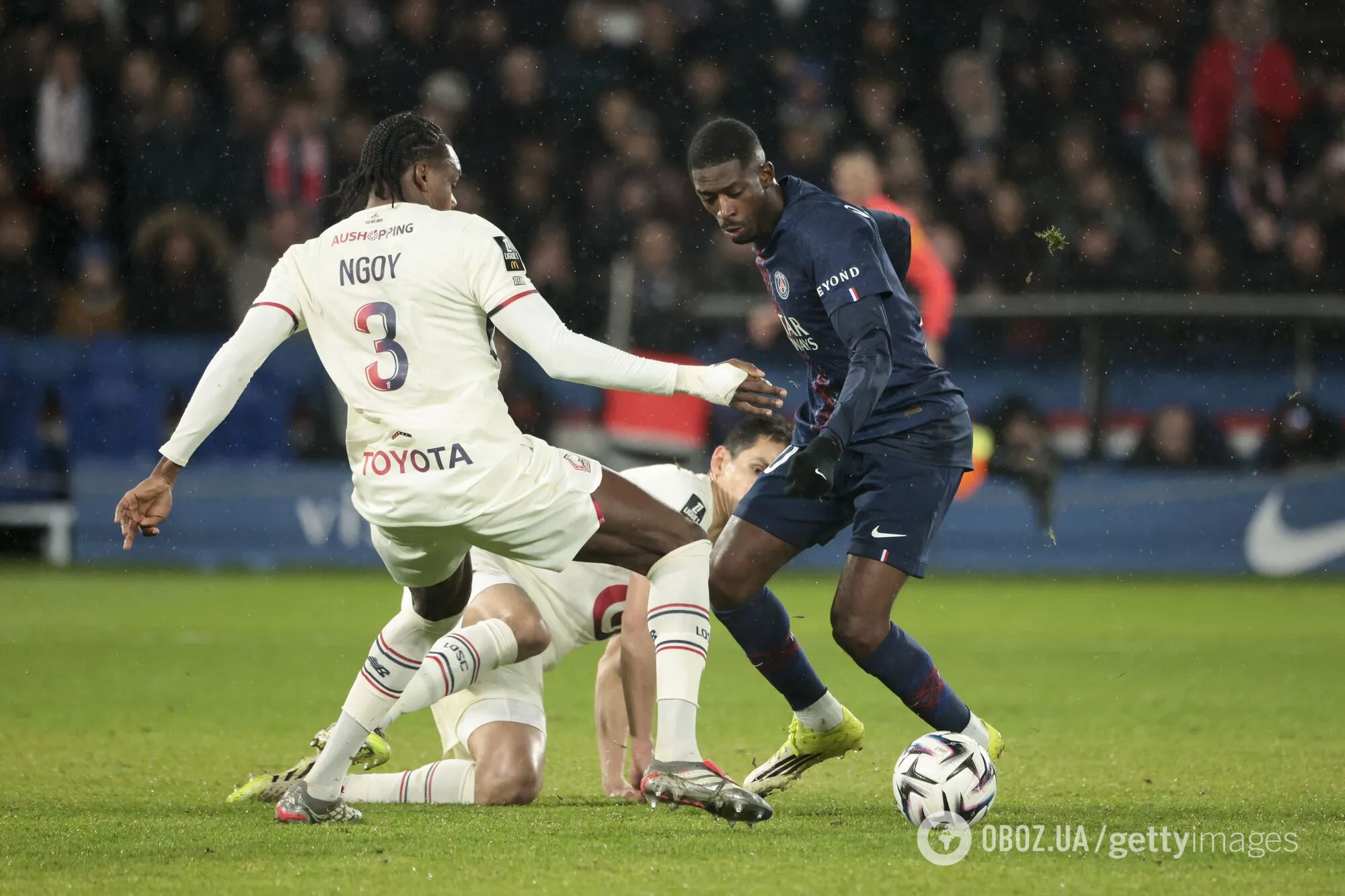 Як із відеогри. Володар "Золотого м'яча" забив неймовірний гол "парашутом". Відео