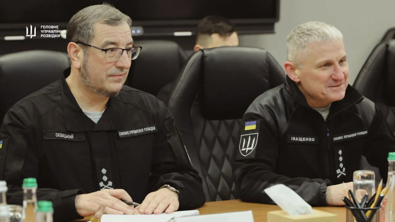 Президенту Чехии во время визита в Украину показали дроны, которые наводят ужас на россиян. Фото