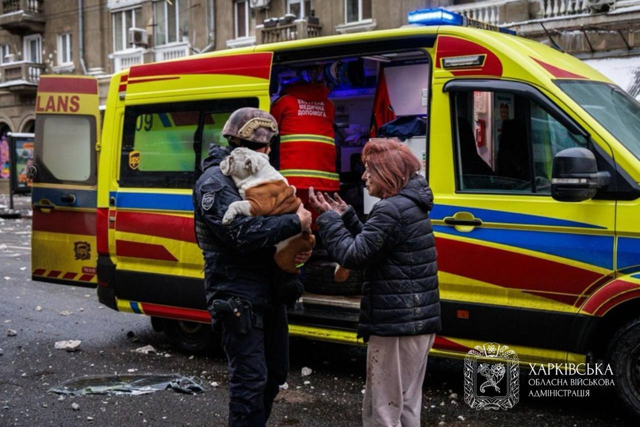 Окупанти вдарили по критичній інфраструктурі Харкова: є руйнування і постраждалі. Фото