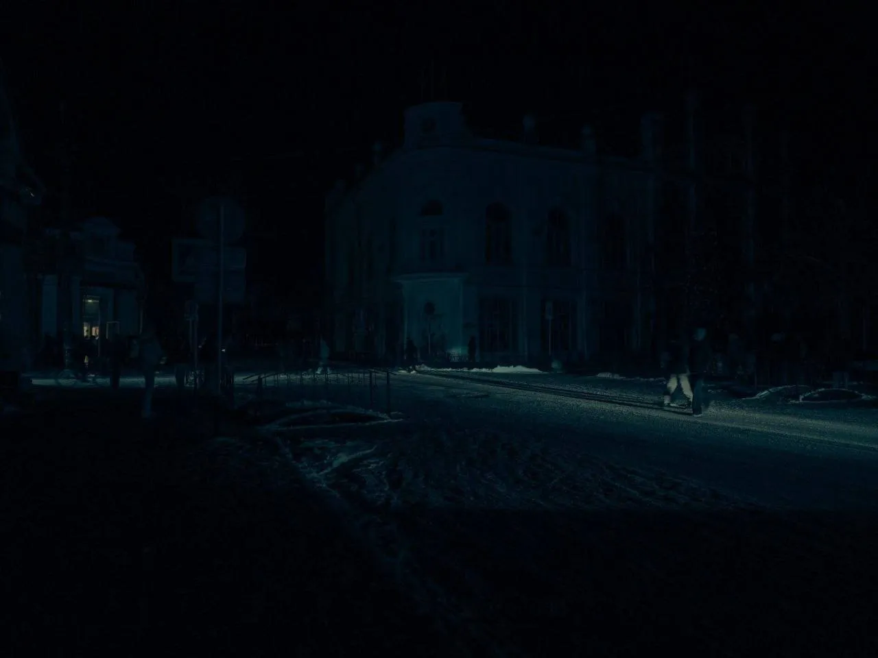 У регіонах Росії і на окупованих нею територіях парад блекаутів: що відбувається. Фото